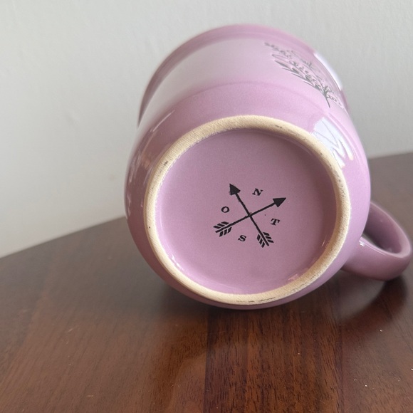 Pink Ceramic Mug with French Text - Picture 3 of 3